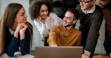 Lançamento interno: saiba o que é e como fazer para sua marca